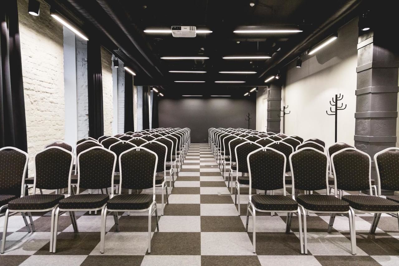 Отель Corner Hotel Вильнюс-47