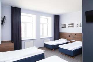 Отель Corner Hotel Вильнюс Стандартный четырехместный номер-3