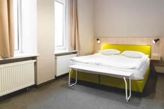 Отель Corner Hotel Вильнюс Улучшенный двухместный номер с 1 кроватью-3