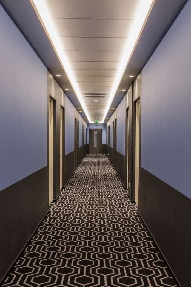 Отель Corner Hotel Вильнюс-31